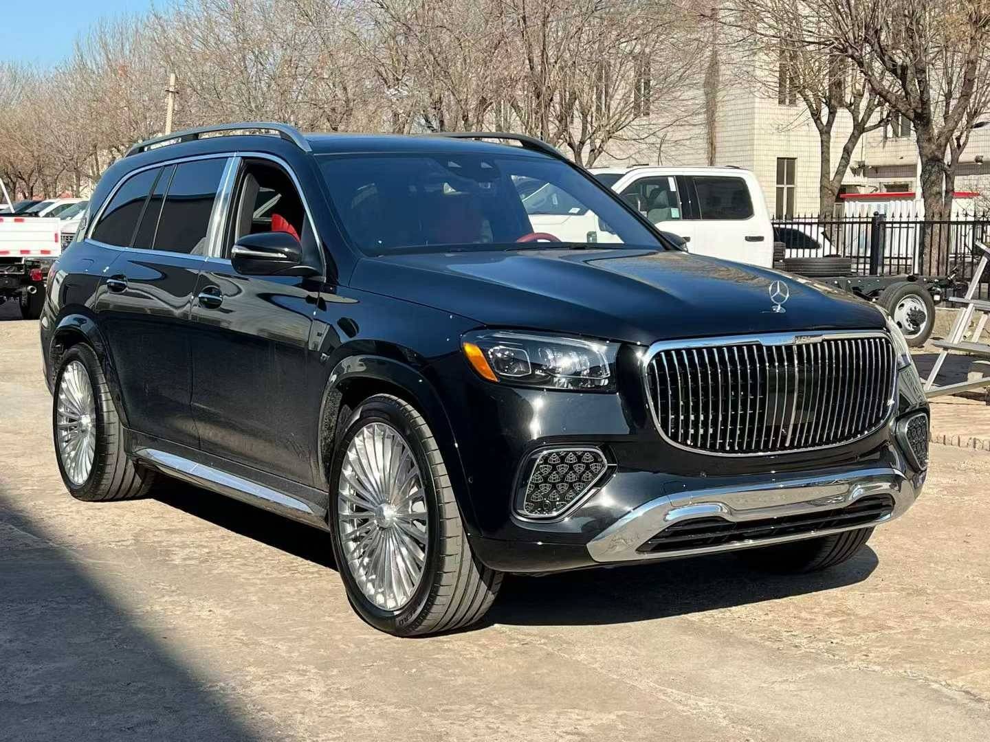 2026款奔驰迈巴赫GLS600 旗舰SUV高性能座驾