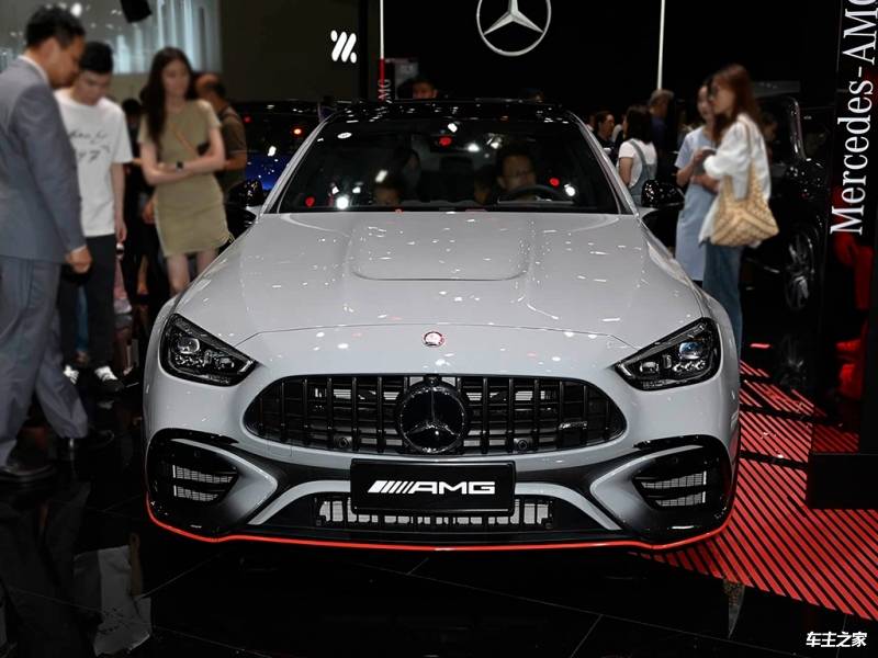 成都奔驰C级AMG新能源售价119.18万起 暂无优惠