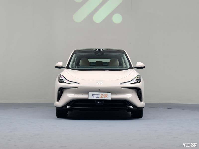 成都智己LS6降价4.00万 最低仅售18.99万