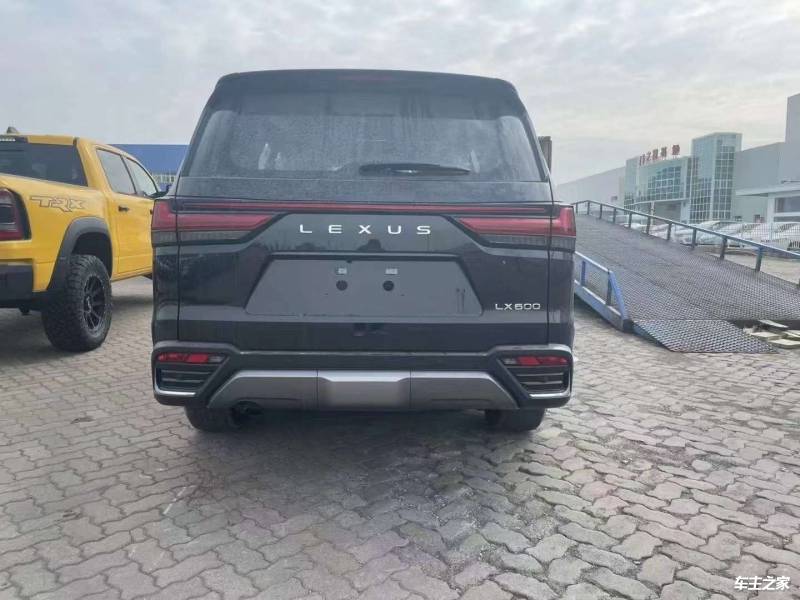 2026款雷克萨斯LX570 国六排放 全国上牌 港口现车特惠