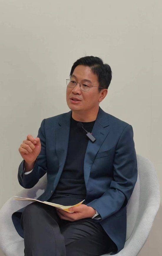 汽车出海首站为何选择欧洲？卢伟冰：从最难市场开始进入，很多国家小米汽车知晓度已超40%